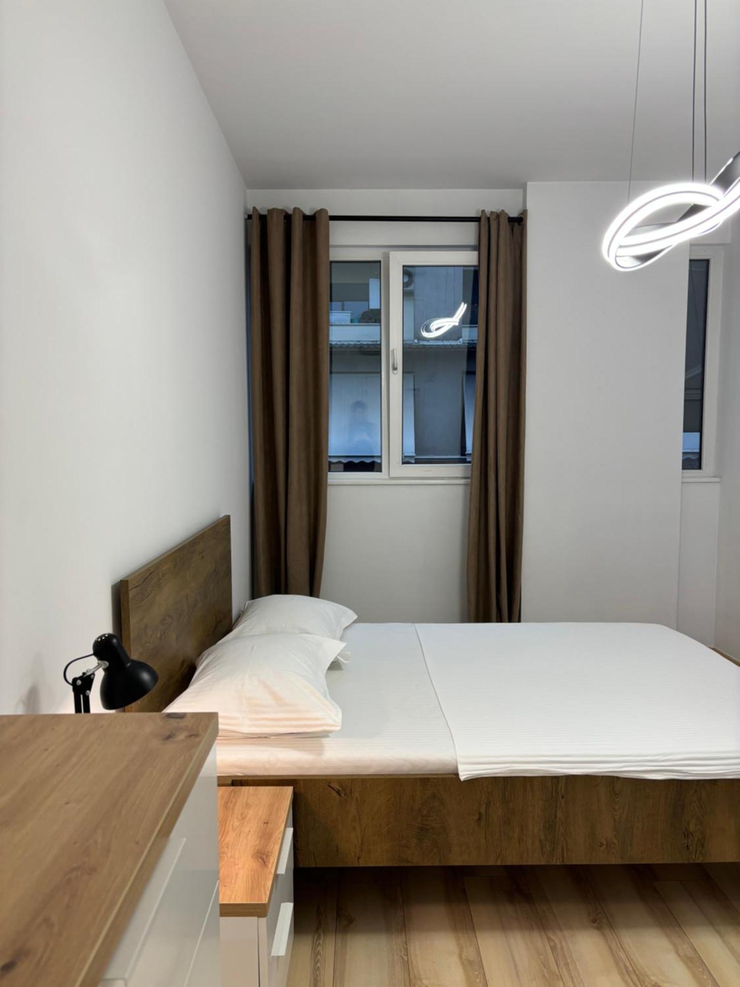 Tam Serviced 2Bdr Apartment City Center No6 Tirana Exterior photo