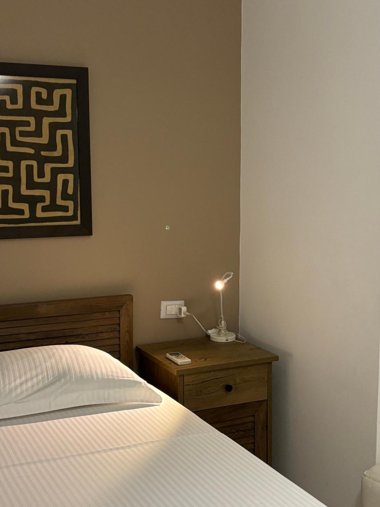 Tam Serviced 2Bdr Apartment City Center No6 Tirana Exterior photo