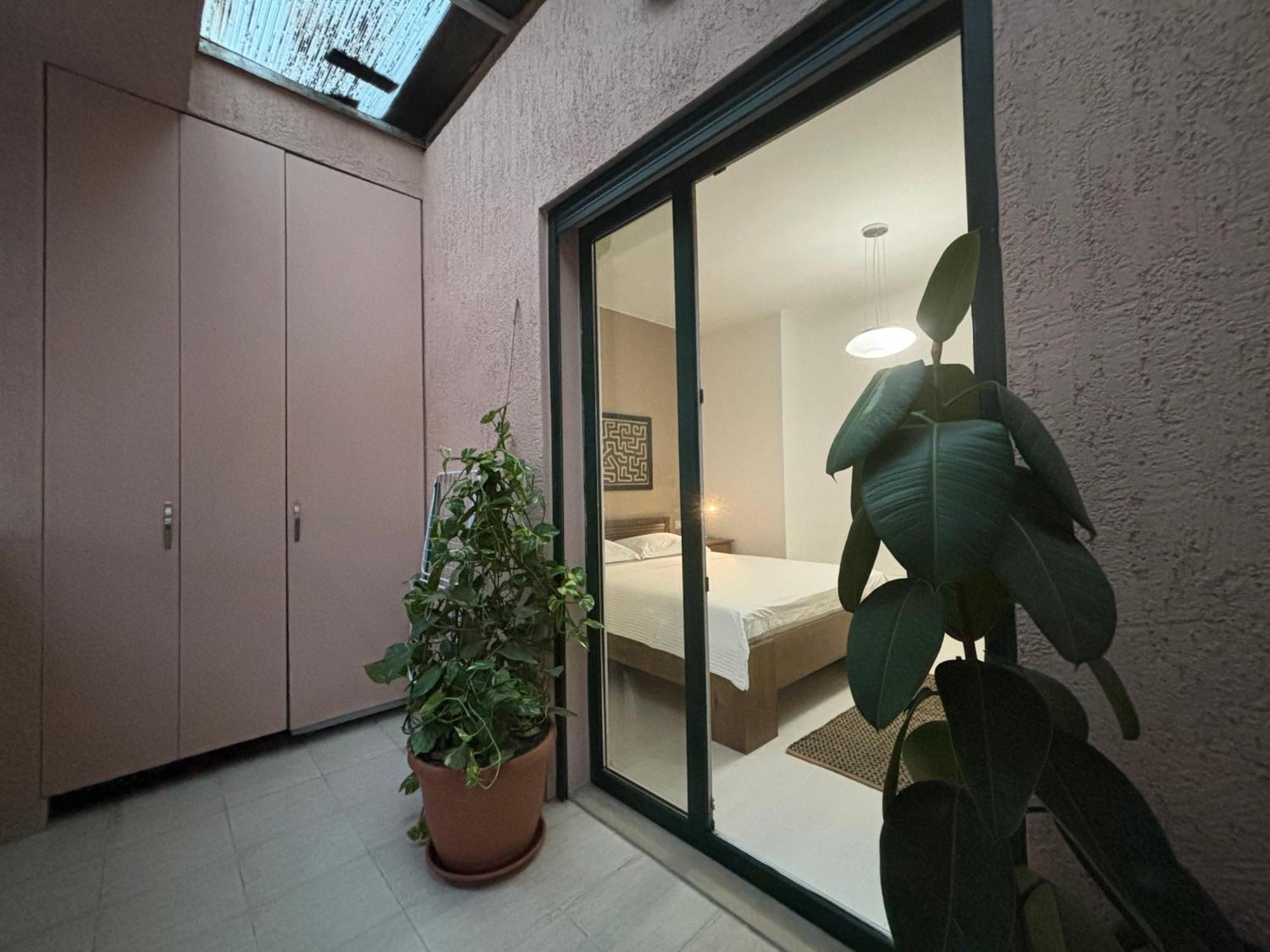 Tam Serviced 2Bdr Apartment City Center No6 Tirana Exterior photo